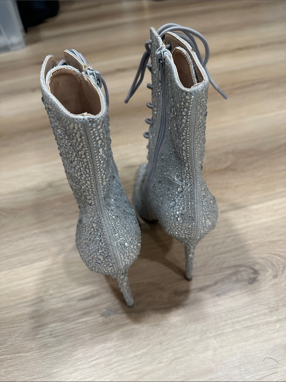 Steve Madden Valency Silver Crystal Lace-Up Stiletto Ankle Boot Size 9 - Picture 15 of 16
